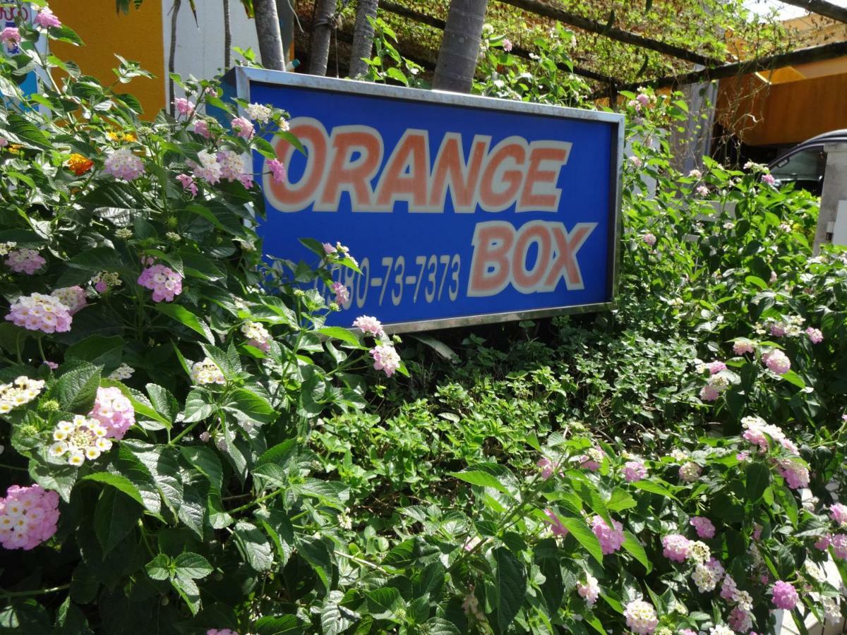 Pension Orange Box Miyakojima  Kültér fotó